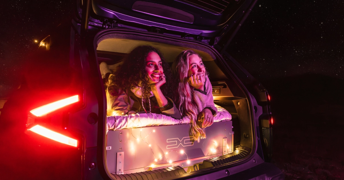 Dacia te invita a pasar la noche en el único 'Hotel de un Millón de Estrellas' en Escocia