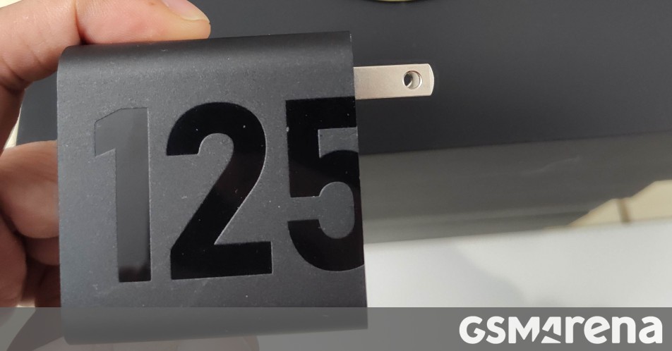Ejecutivo de Motorola se burla del cargador de 125W Ejecutivo de Motorola se burla del cargador de 125W