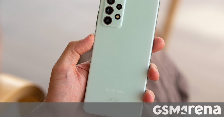 Samsung envía actualizaciones de One UI 4.1 a los Galaxy A52s 5G, A71 5G y S20 FE 4G Samsung envía actualizaciones de One UI 4.1 a los Galaxy A52s 5G, A71 5G y S20 FE 4G