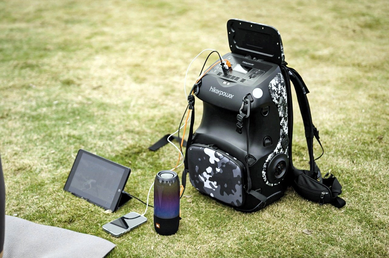 Esta mochila rígida inspirada en DSLR incluye una estación de energía portátil que puede cargar su bicicleta eléctrica Esta mochila rígida inspirada en DSLR incluye una estación de energía portátil que puede cargar su bicicleta eléctrica