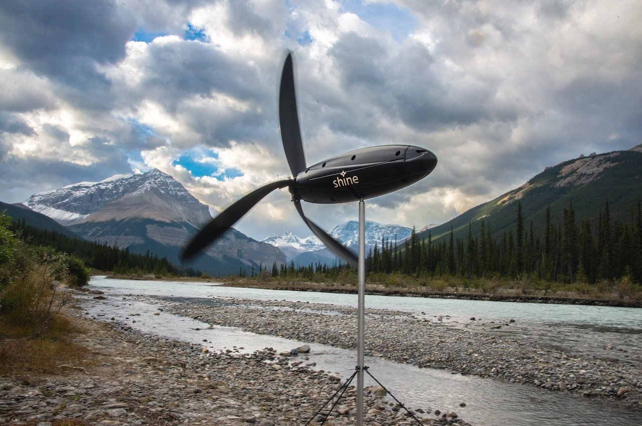 Shine Turbine es un generador de energía eólica compacto y portátil Shine Turbine es un generador de energía eólica compacto y portátil