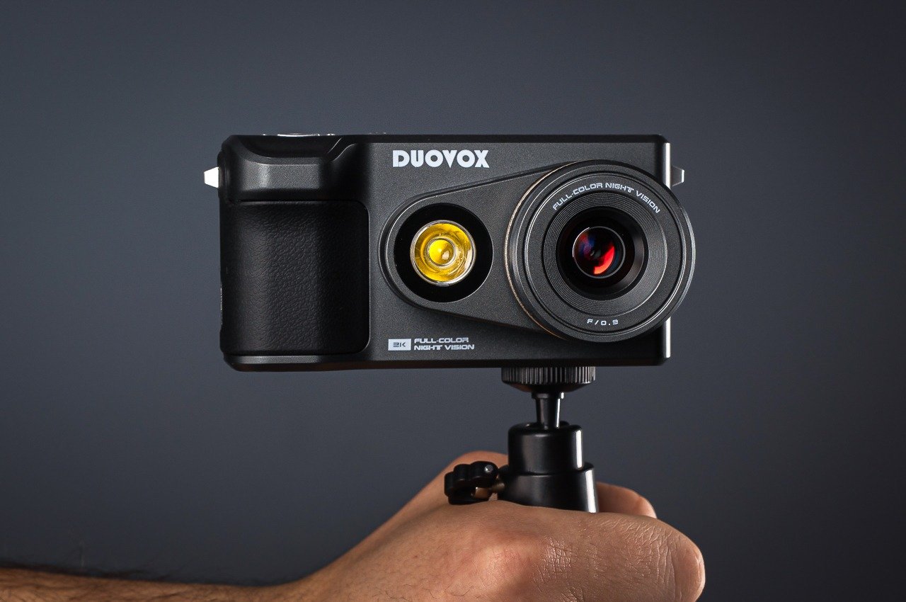 La cámara DuoVox Mate Pro te brinda superpoderes de visión nocturna en color verdadero La cámara DuoVox Mate Pro te brinda superpoderes de visión nocturna en color verdadero