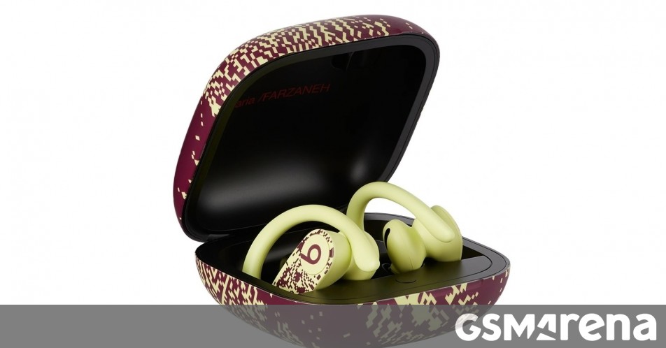 Los auriculares inalámbricos de edición especial Powerbeats Pro Paria Farzaneh ya están disponibles Los auriculares inalámbricos de edición especial Powerbeats Pro Paria Farzaneh ya están disponibles