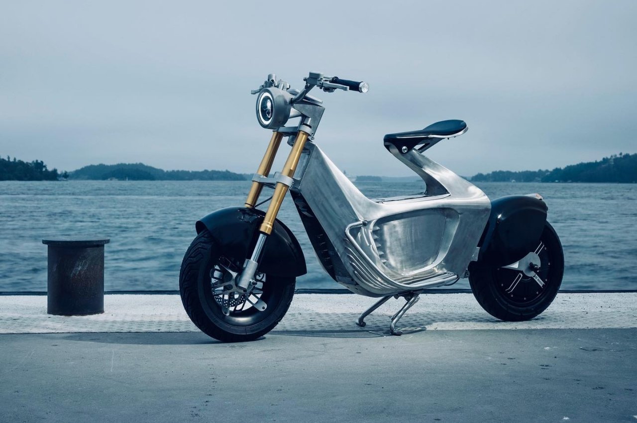 Elegantes scooters diseñados para transformar los desplazamientos urbanos Elegantes scooters diseñados para transformar los desplazamientos urbanos