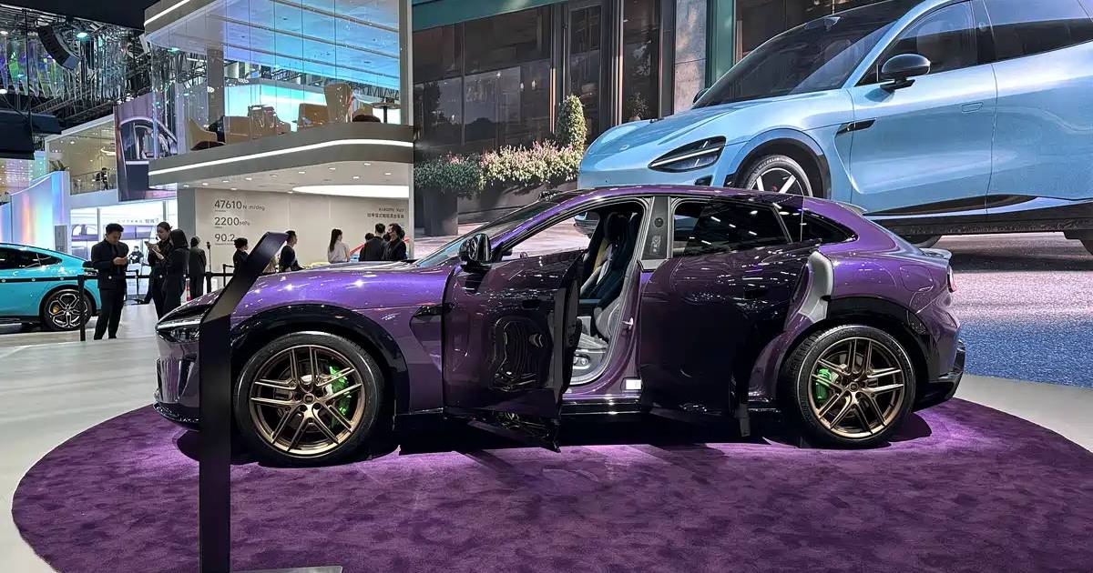 YU7 Max con revestimiento innovador Crystal Purple