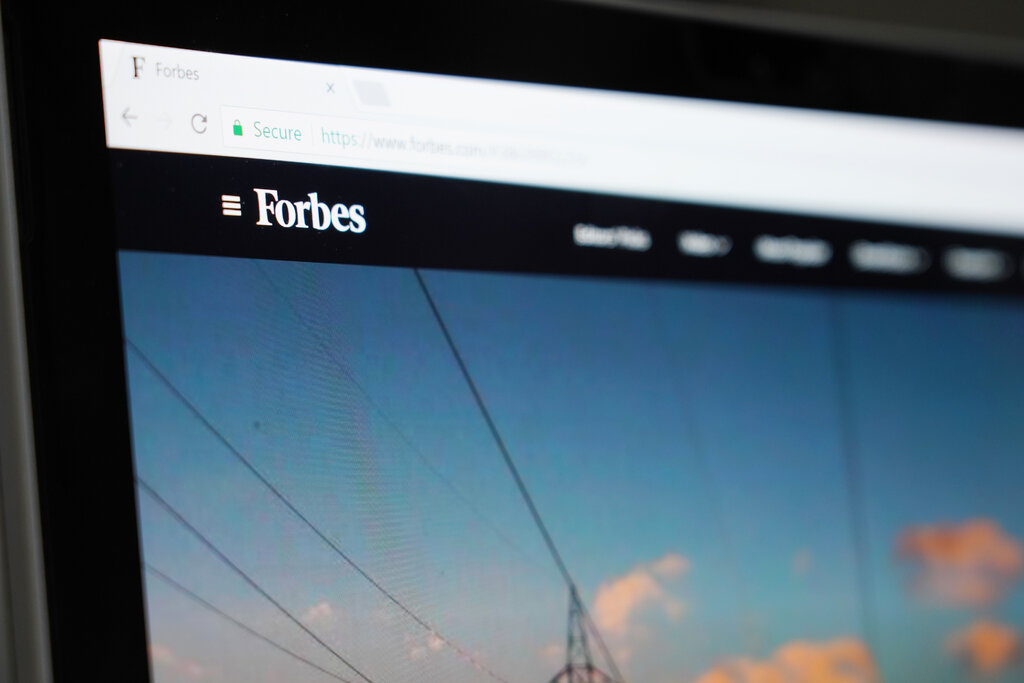 Forbes lanza la versión beta de una búsqueda basada en IA para recomendaciones personalizadas Forbes lanza la versión beta de una búsqueda basada en IA para recomendaciones personalizadas