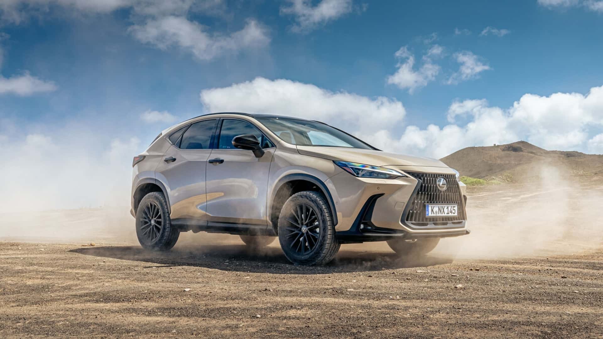 Lexus NX Overtrail vista lateral