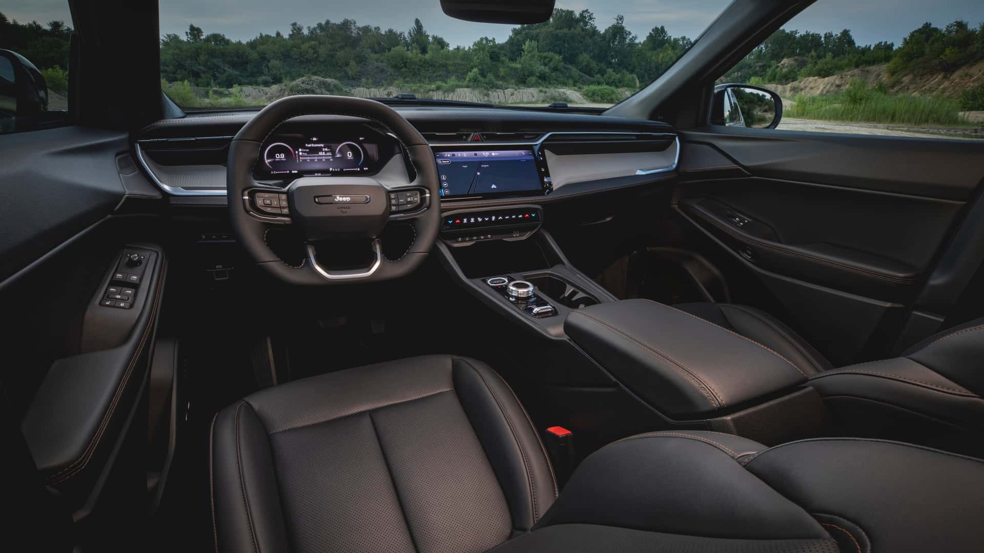 Interior del nuevo Jeep Cherokee 2026