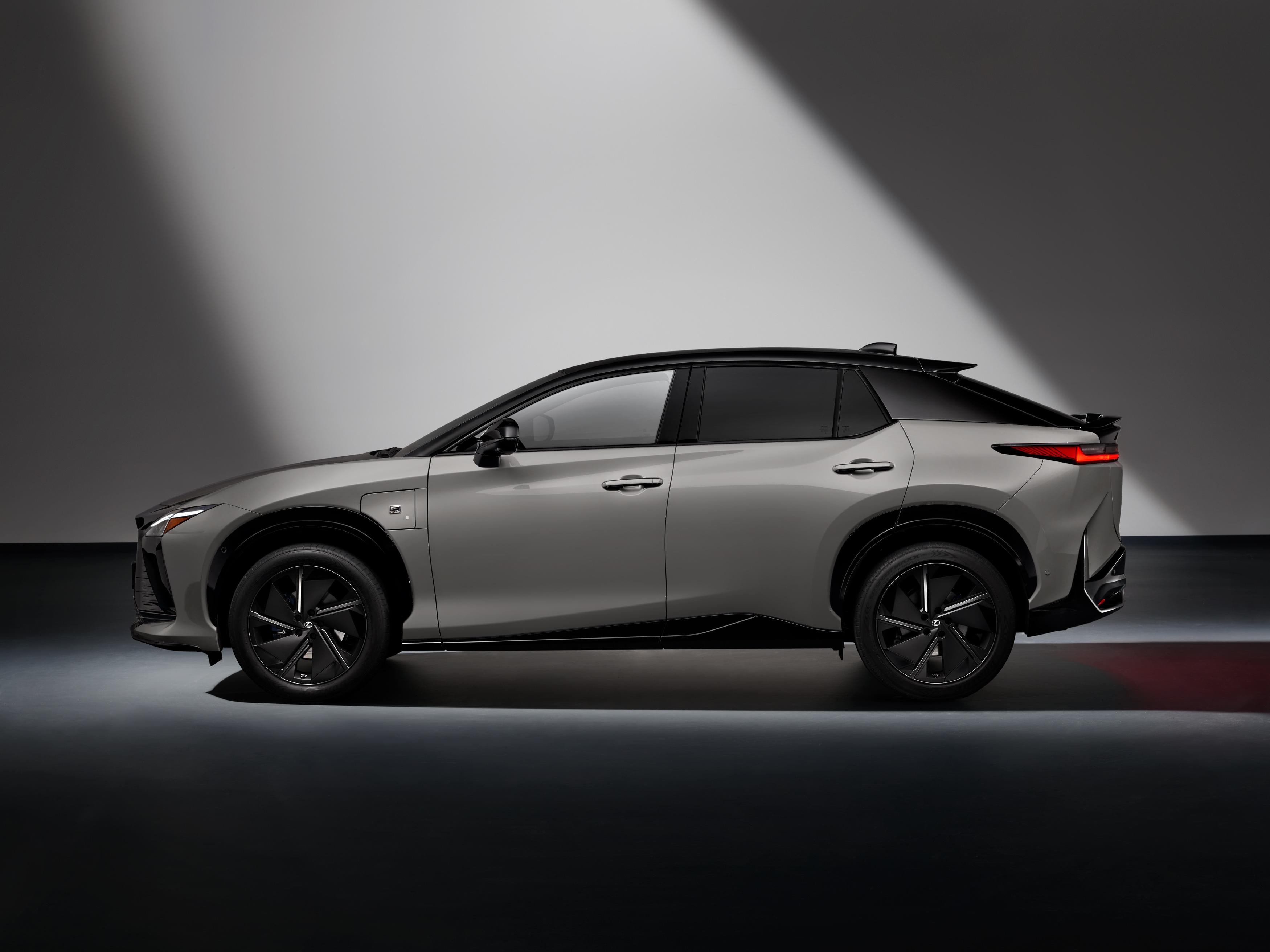El renovado Lexus RZ 2025 - imagen 3 El renovado Lexus RZ 2025 - imagen 3