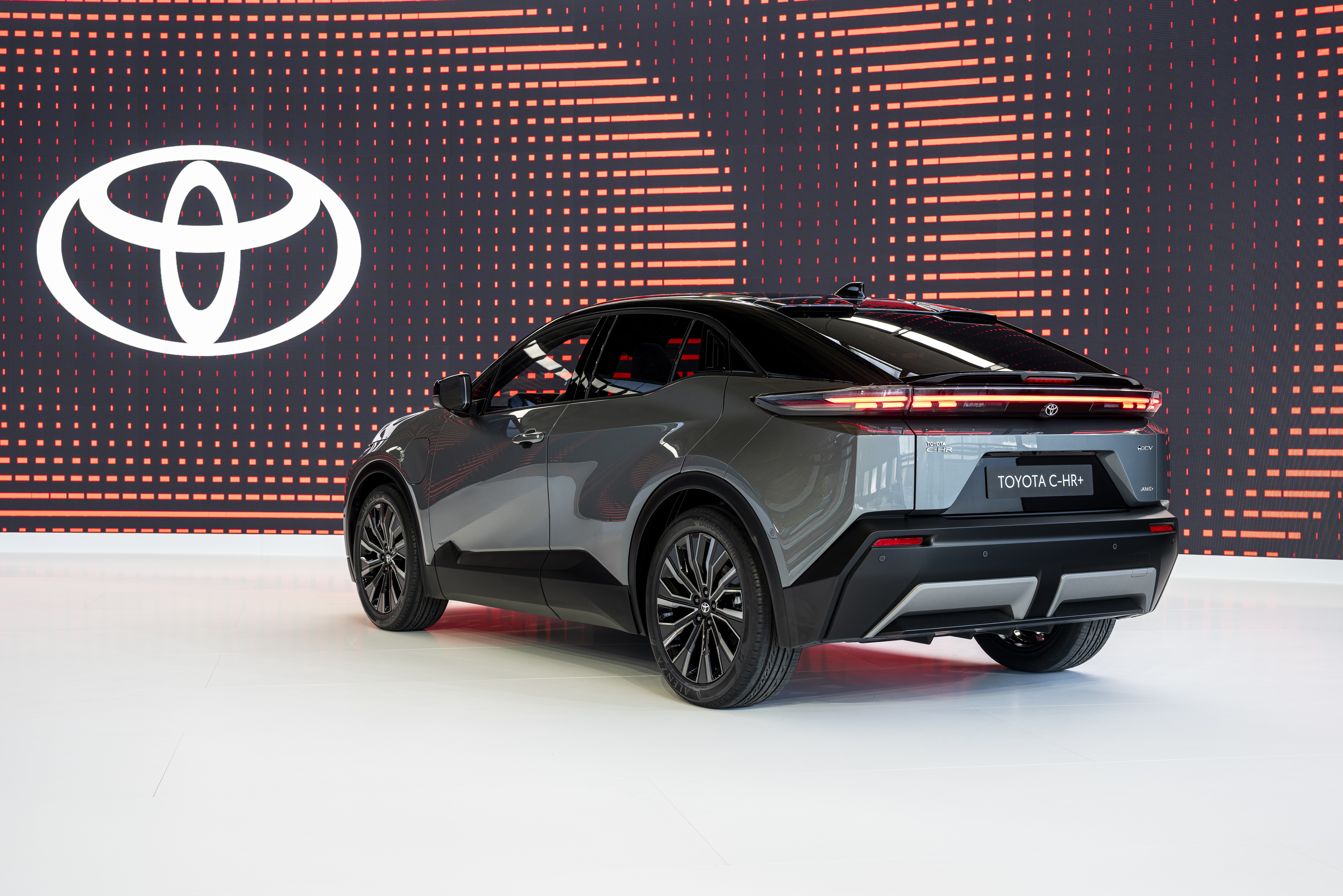 Toyota C-HR+ Dinámica Toyota C-HR+ Dinámica