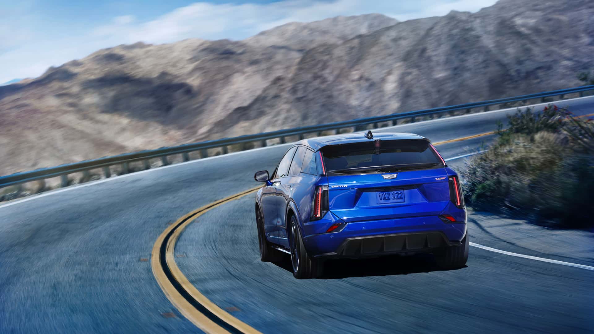 2026 Cadillac Optiq V trasera.