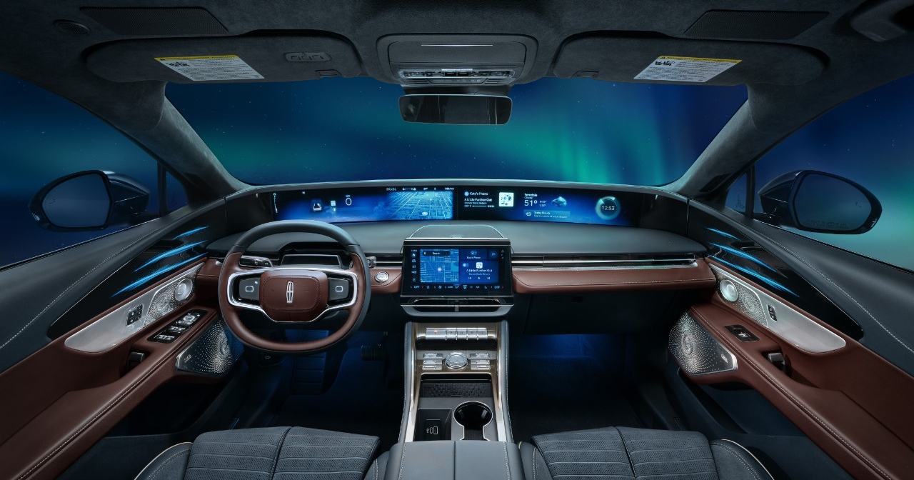 Interior del Lincoln Nautilus Black Label 2026 inspirado en la Aurora Boreal 3