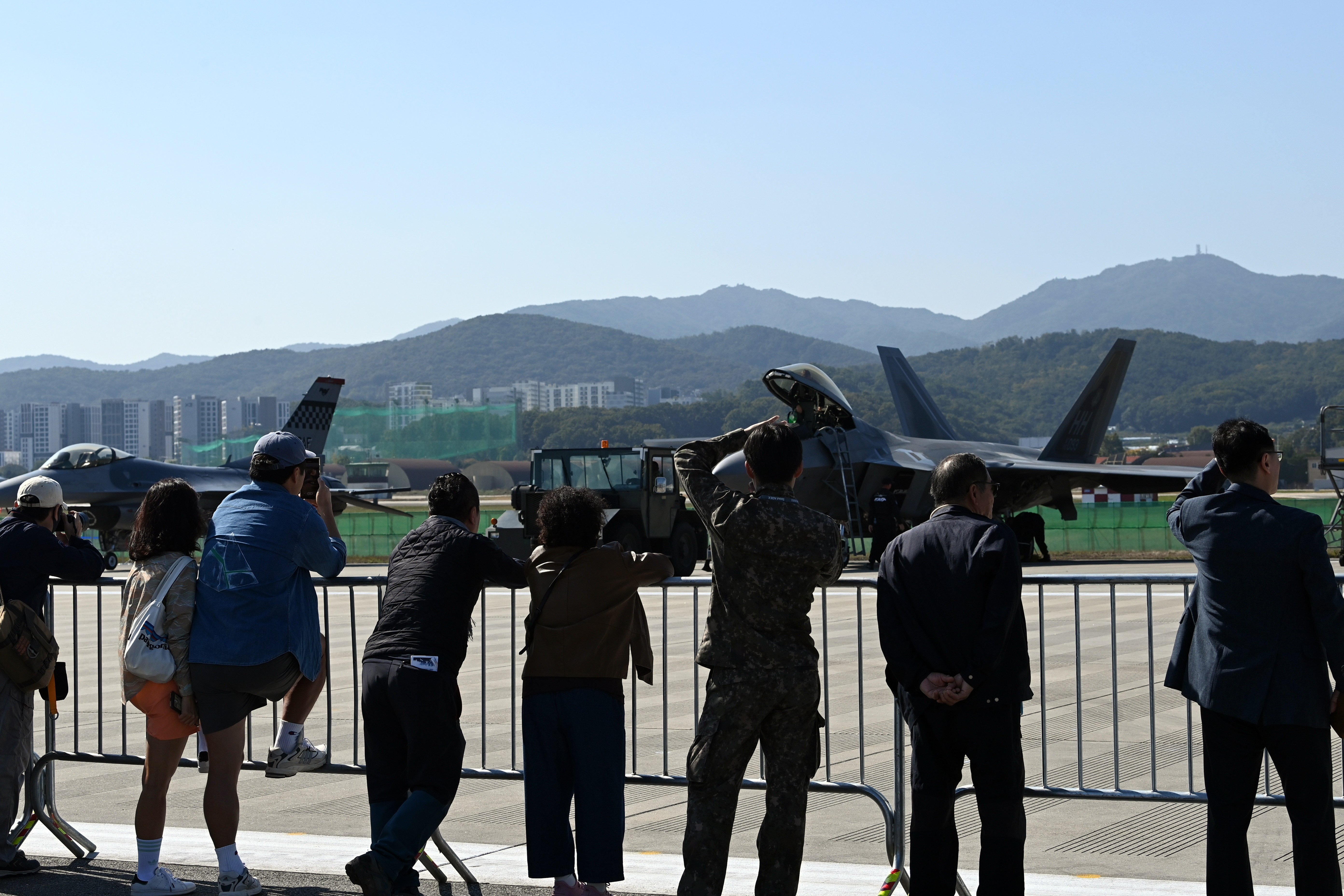 El bombardero estadounidense con capacidad nuclear B-52 Stratofortress aterrizará en la República de Corea por primera vez en 30 años-6 El bombardero estadounidense con capacidad nuclear B-52 Stratofortress aterrizará en la República de Corea por primera vez en 30 años-6