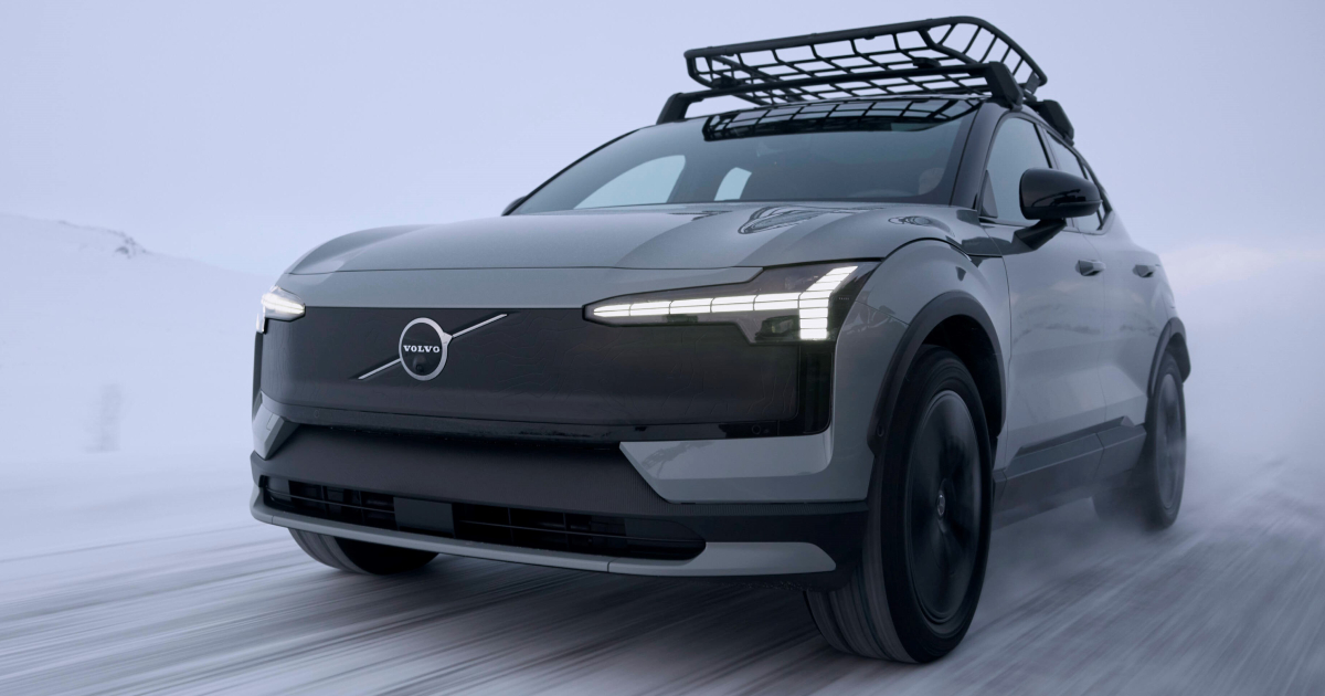 Vista exterior del Volvo EX30 con motor único 2 Vista exterior del Volvo EX30 con motor único 2