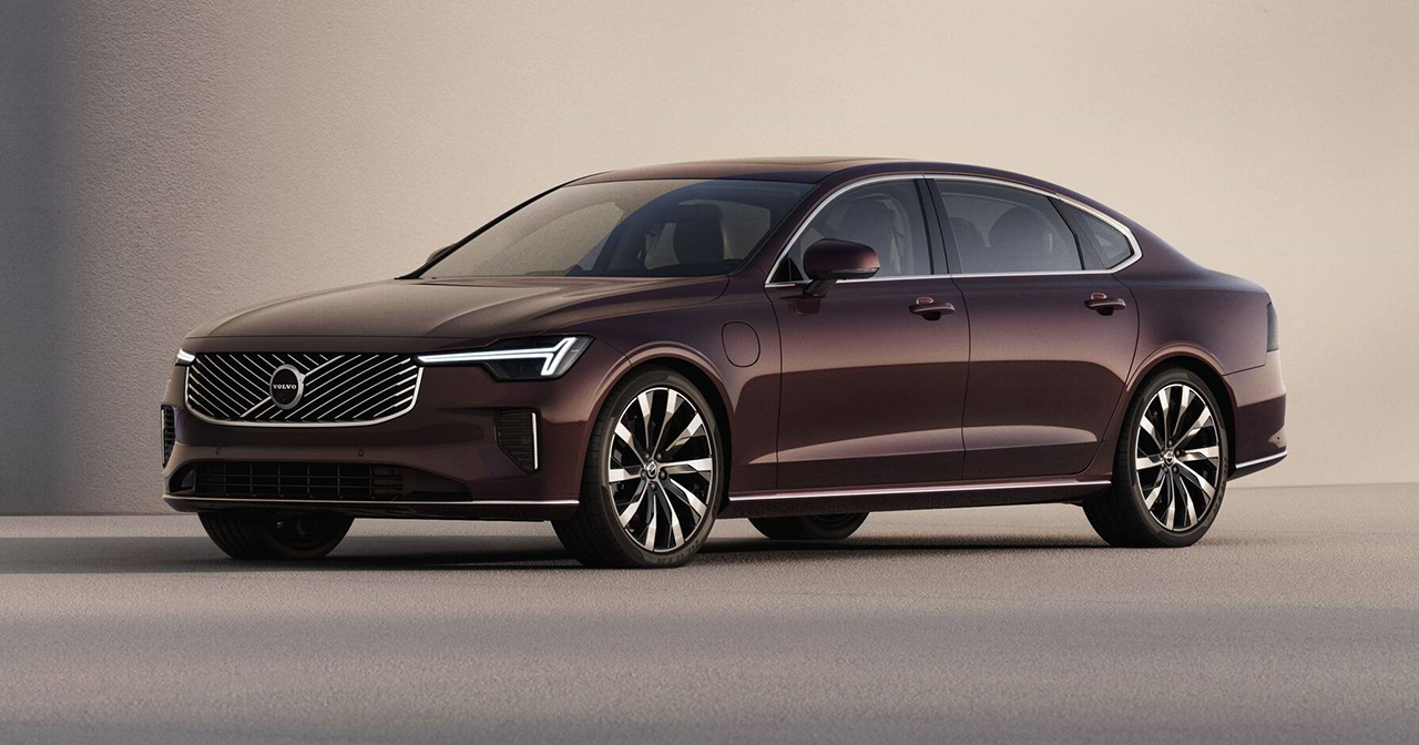 Volvo S90 actualizado con nueva parrilla y ópticas