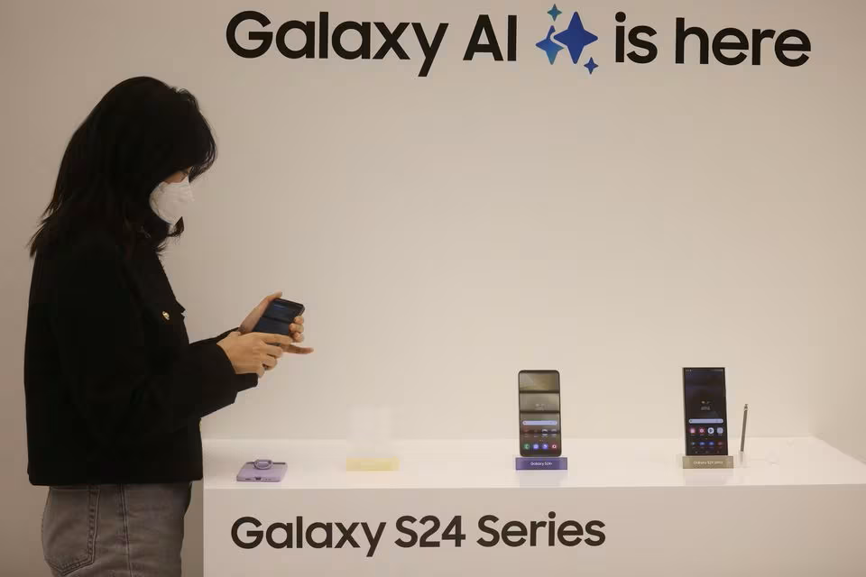 Baidu integrará su asistente de IA Ernie en los nuevos smartphones insignia de Samsung para traducir conversaciones en tiempo real Baidu integrará su asistente de IA Ernie en los nuevos smartphones insignia de Samsung para traducir conversaciones en tiempo real