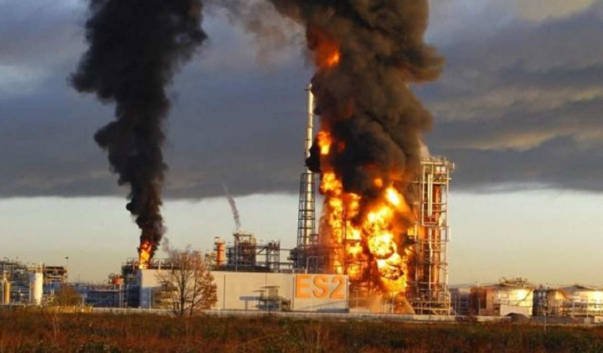 Pentágono: Los ataques de drones ucranianos provocaron una caída del 14% en la producción de las refinerías rusas y un aumento significativo del coste del combustible a nivel nacional. Pentágono: Los ataques de drones ucranianos provocaron una caída del 14% en la producción de las refinerías rusas y un aumento significativo del coste del combustible a nivel nacional.