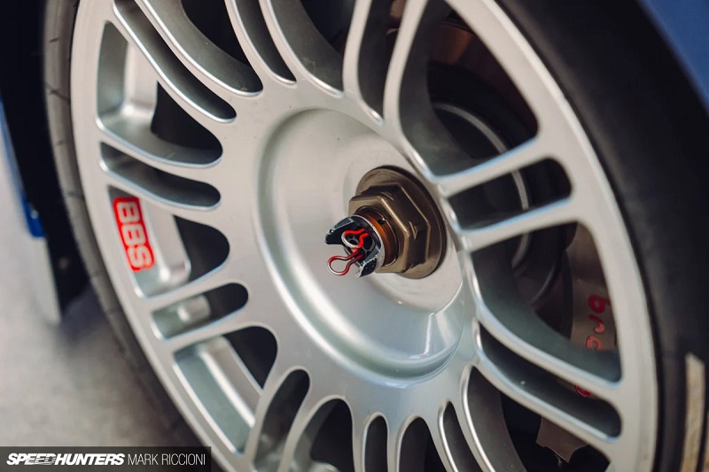 BMW M3 GTR на треке BMW M3 GTR на треке
