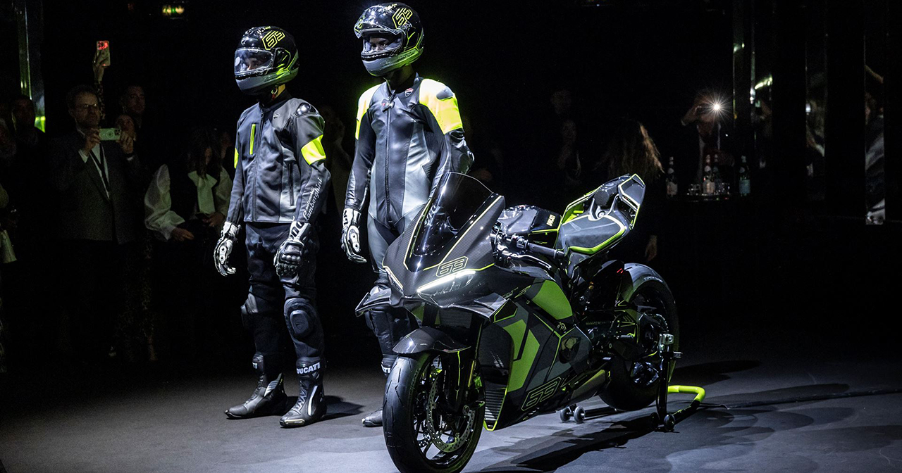 Motocicleta deportiva Ducati Panigale V4 Lamborghini con nuevo diseño