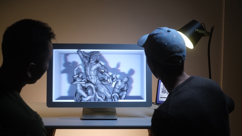 Looking Glass 27 5K Holographic 3D Display
