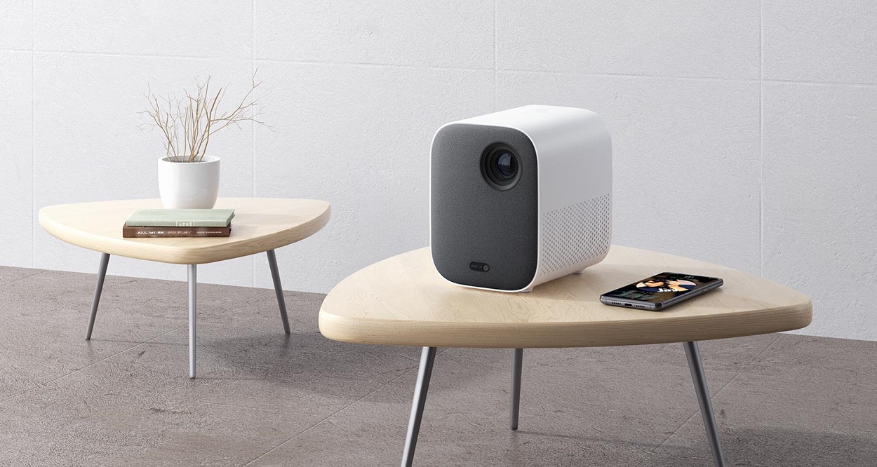Xiaomi Mi Smart Compact Projector mejor proyector compacto para el hogar