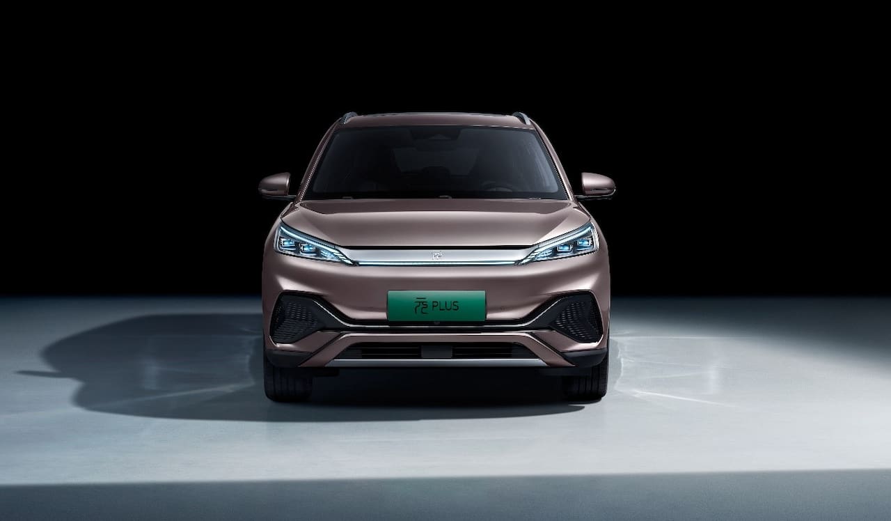 BYD presenta un crossover eléctrico con 510 km de autonomía, que tendrá un precio de unos 25.000 dólares BYD presenta un crossover eléctrico con 510 km de autonomía, que tendrá un precio de unos 25.000 dólares