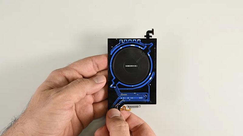 Foto del panel trasero del Red Magic 11 Pro