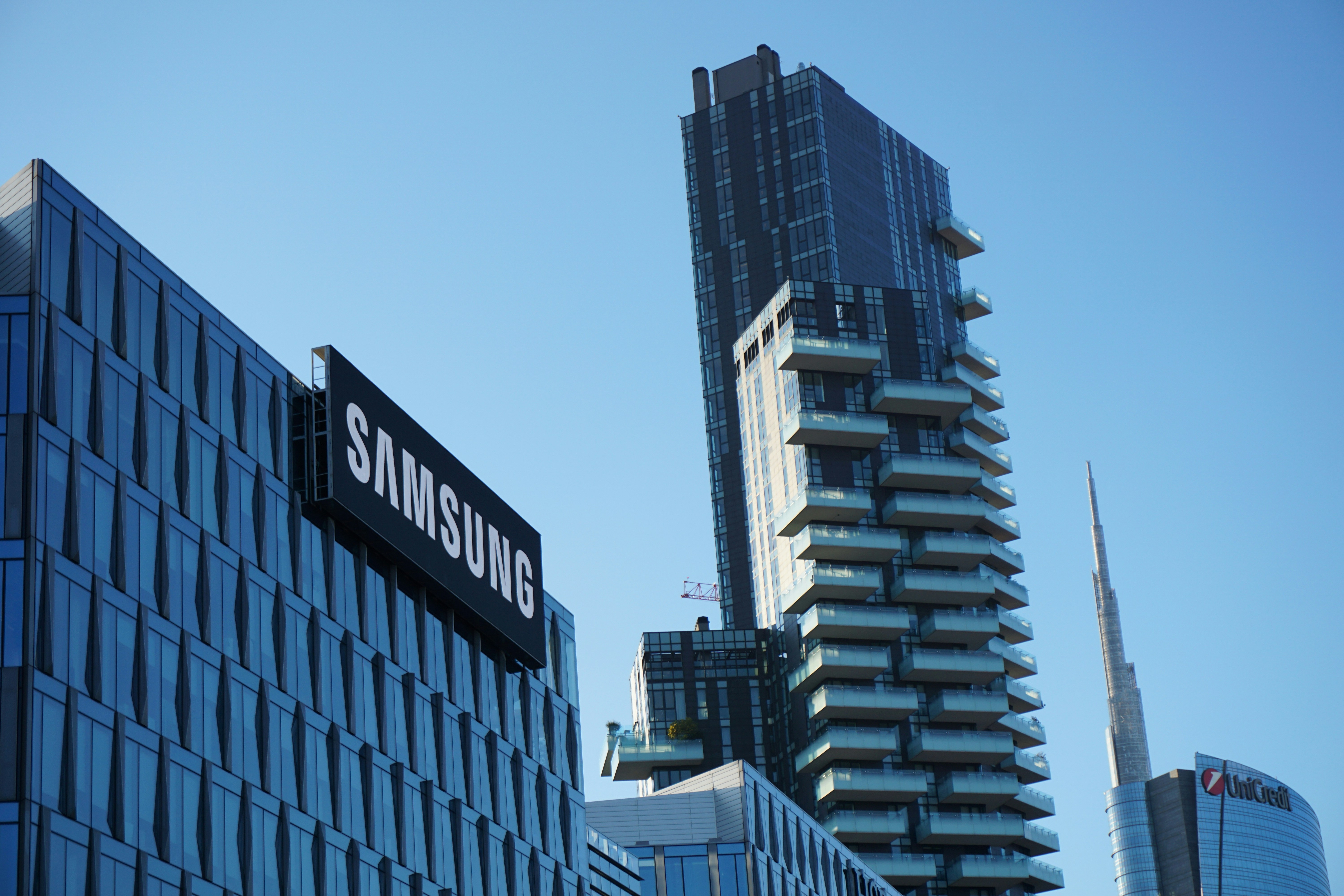Samsung presenta un nuevo chip de memoria de IA con una capacidad récord en la actualidad Samsung presenta un nuevo chip de memoria de IA con una capacidad récord en la actualidad