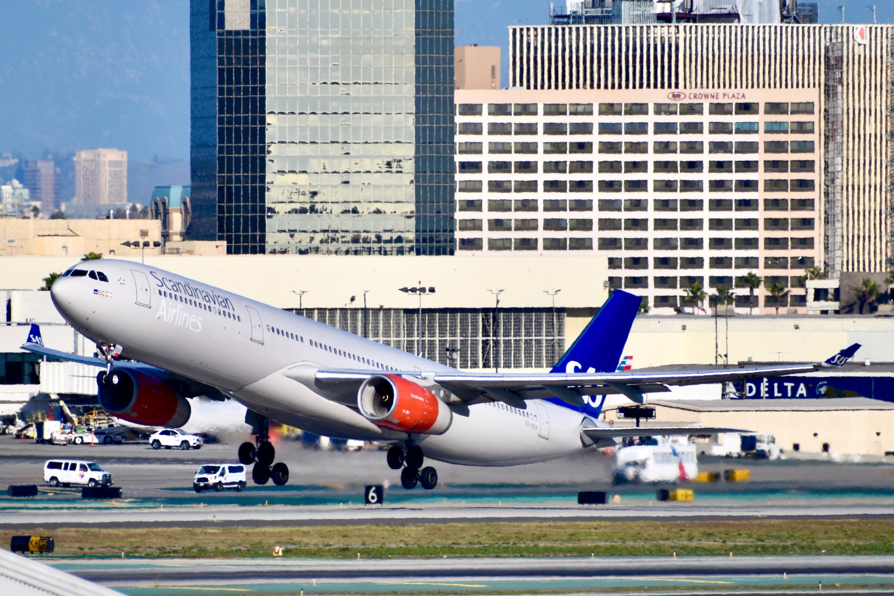 Senadores estadounidenses proponen prohibir el reconocimiento facial en los aeropuertos Senadores estadounidenses proponen prohibir el reconocimiento facial en los aeropuertos