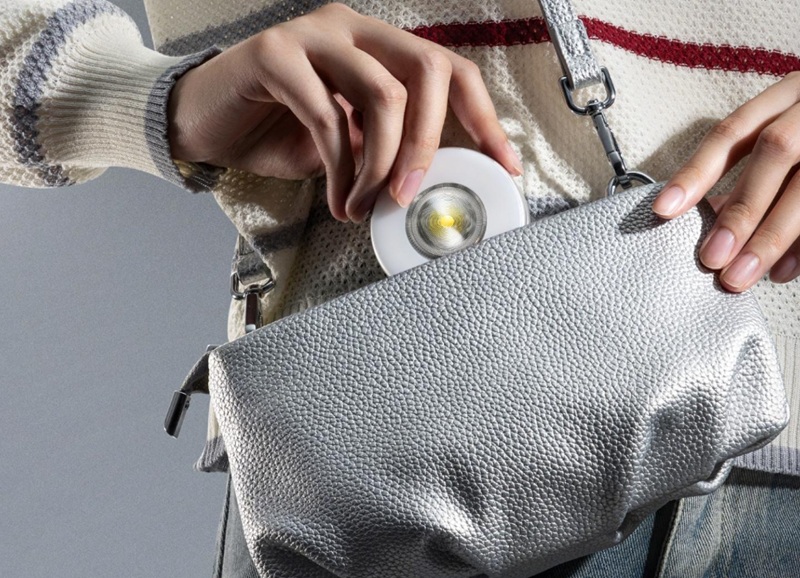 Luz de Destello Halo Magnético de Oppo - Vista Frontal