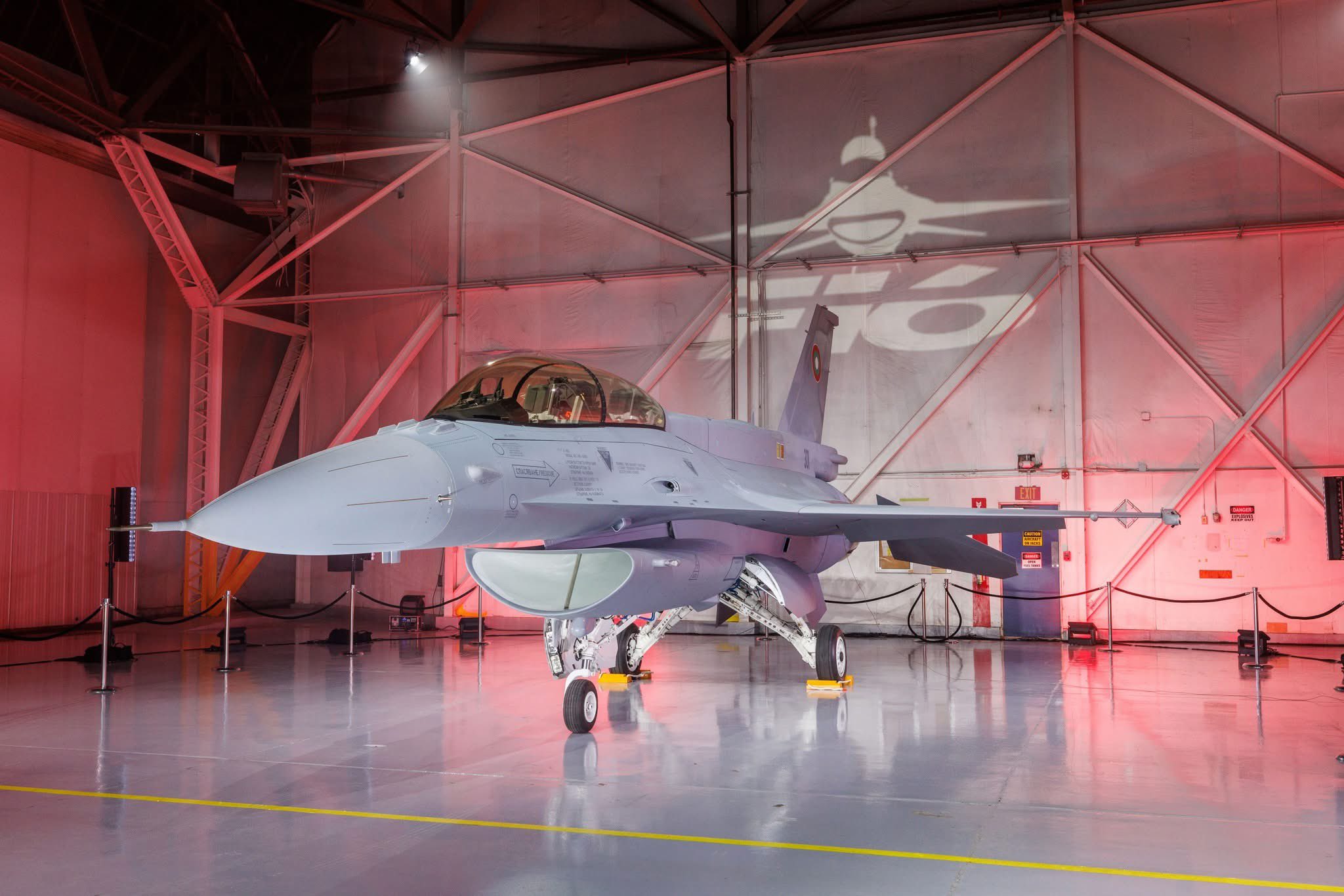 El primer F-16 Block 70 de Bulgaria