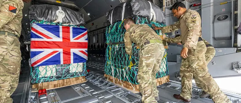 Ilustración del ejército británico El Ejército británico, que presta asistencia militar a Ucrania
