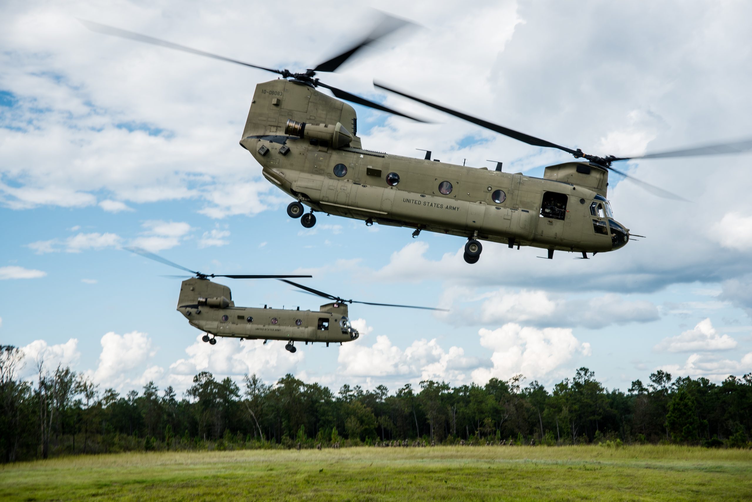 Alemania desplegará 60 helicópteros CH-47F Chinook cerca de Berlín junto con el sistema de defensa antimisiles Arrow-3 Alemania desplegará 60 helicópteros CH-47F Chinook cerca de Berlín junto con el sistema de defensa antimisiles Arrow-3