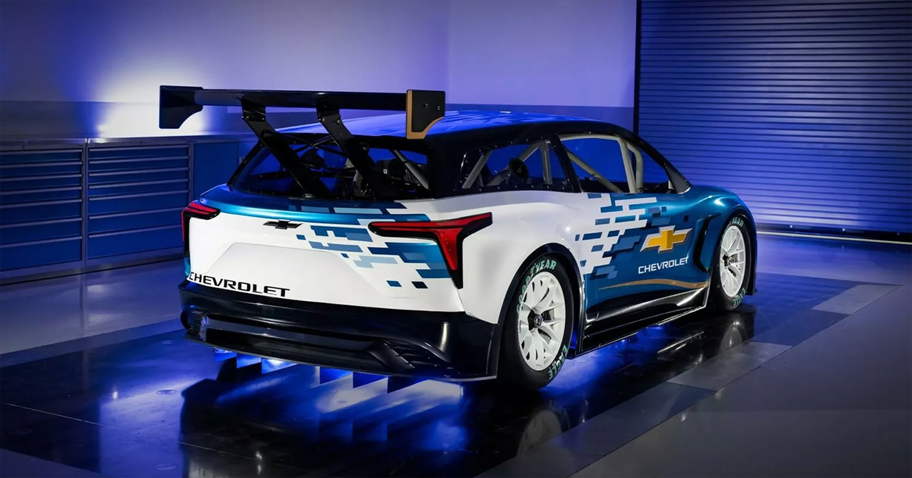 Chevrolet Blazer EV.R NASCAR en el circuito. Chevrolet Blazer EV.R NASCAR en el circuito.