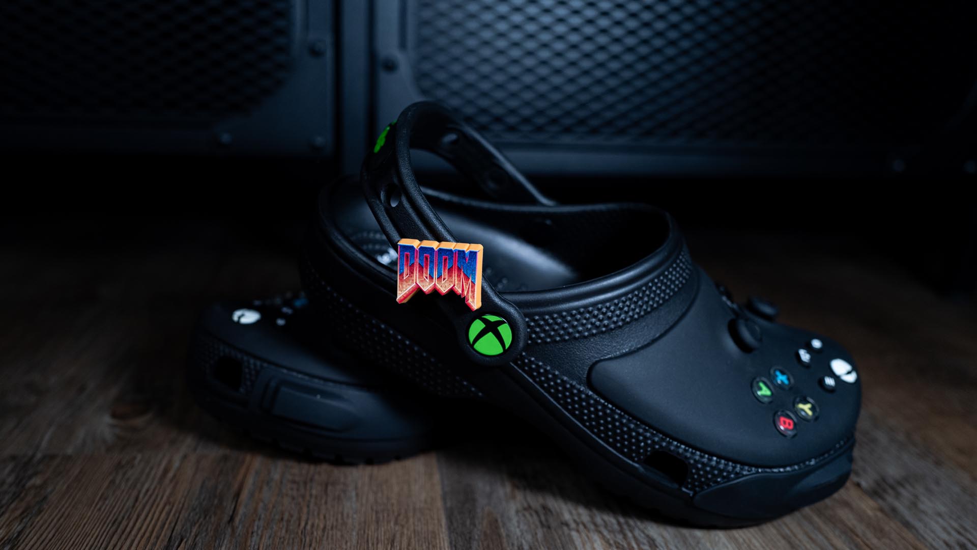 Modelo de zapato de la colaboración de Xbox y Crocs