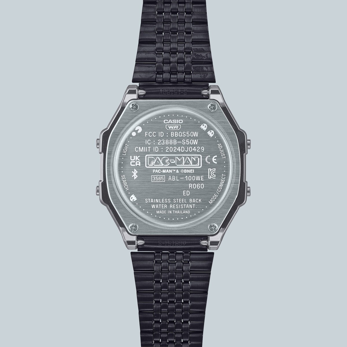 La parte trasera del reloj Casio ABL-100WEPC-1B La parte trasera del reloj Casio ABL-100WEPC-1B