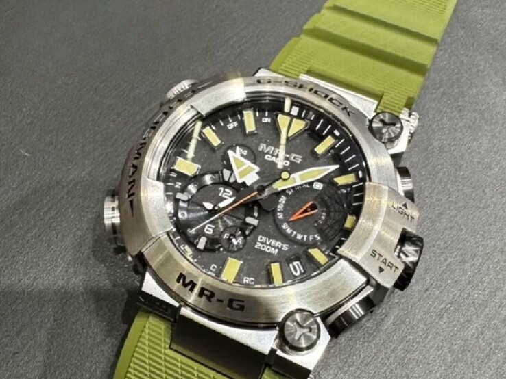Imagen no oficial del Casio G-Shock MR-G BF1000RG-3AJR