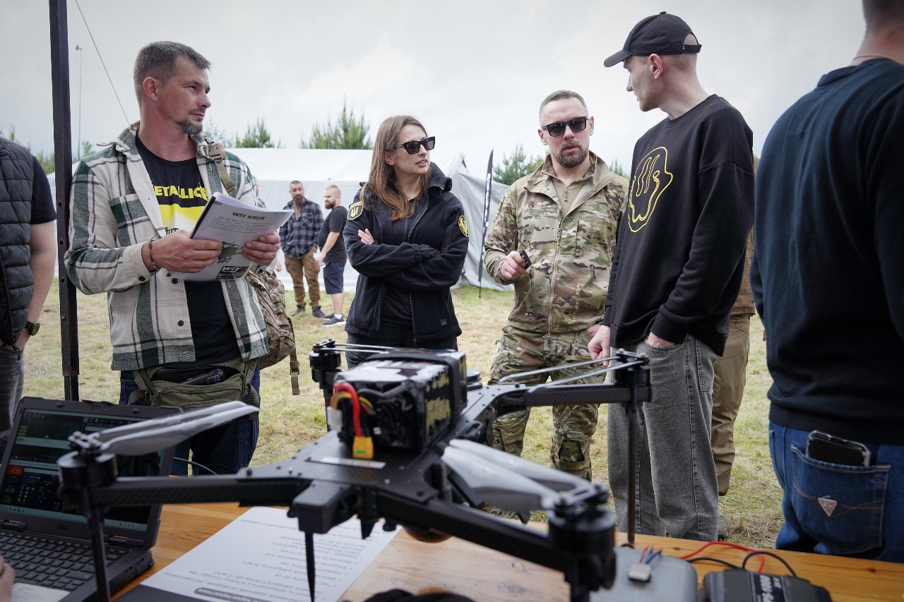 Demostración de UAV multirrotores Desarrolladores ucranianos y el ejército