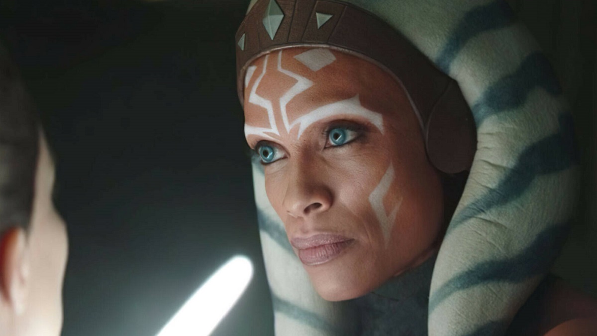 El atmosférico y dinámico tráiler de Star Wars: Ahsoka recuerda el pasado de la protagonista y muestra lo que le espera en el futuro