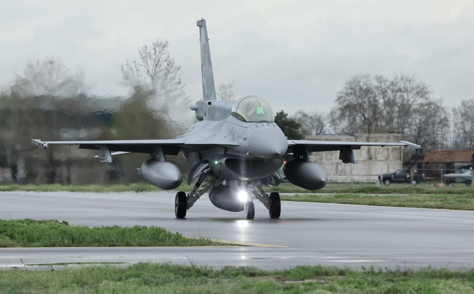 F-16D Bloque 70 Llegada del primer F-16D (V) Block 70 búlgaro