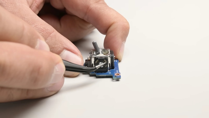 Proceso de desmontaje de la consola Proceso de desmontaje de la consola