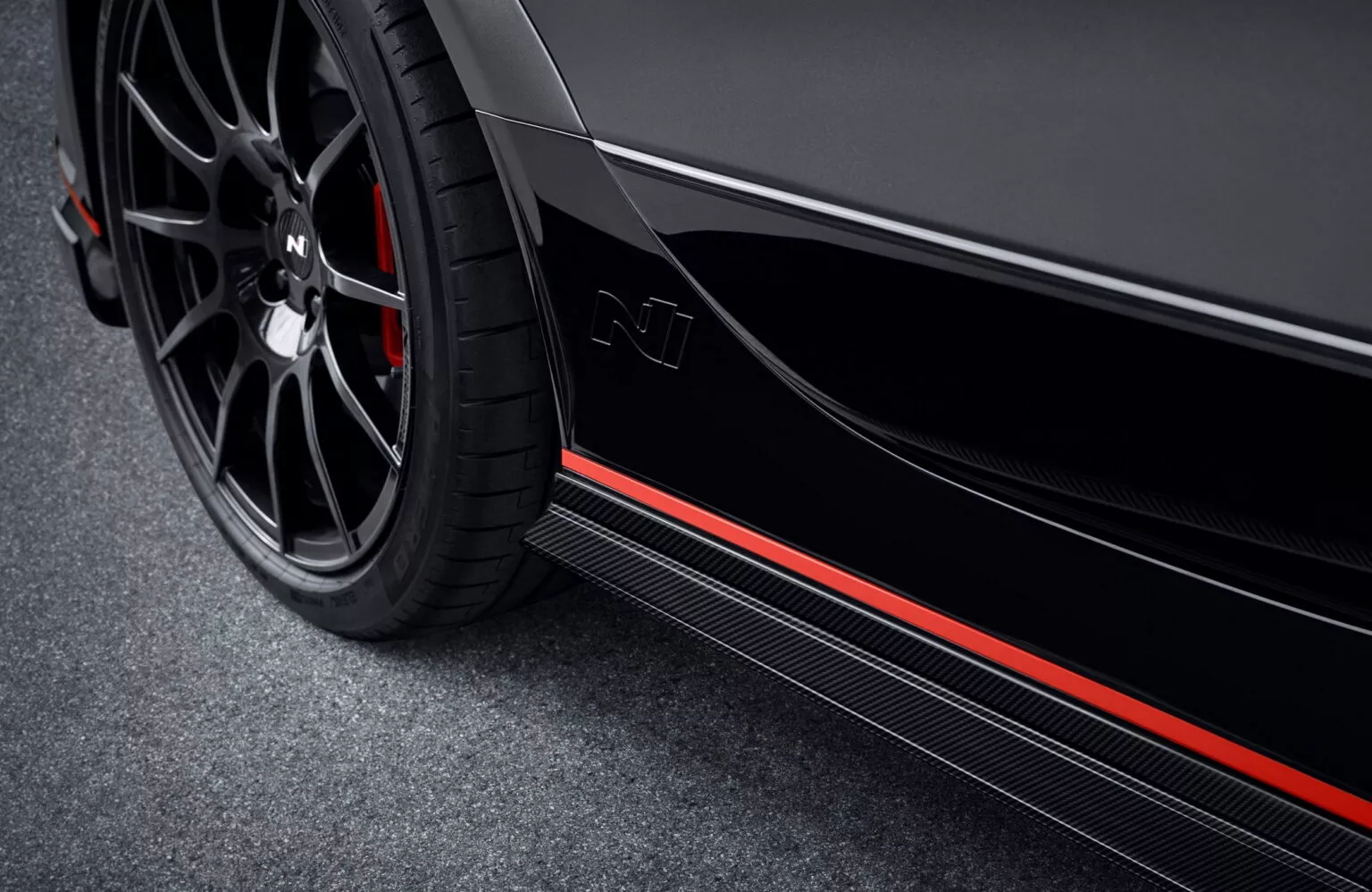 Hyundai Ioniq 6 N - piezas de carbono