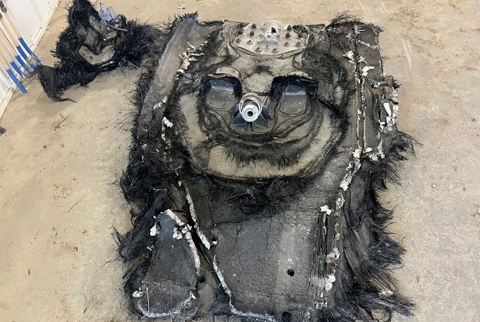 "Regalo" del cielo: un granjero canadiense encontró en su campo un trozo de 40 kilos de basura espacial, probablemente los restos de un cohete de SpaceX-2 "Regalo" del cielo: un granjero canadiense encontró en su campo un trozo de 40 kilos de basura espacial, probablemente los restos de un cohete de SpaceX-2