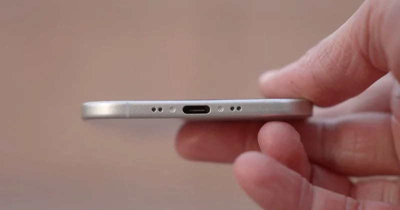 Conectores del iPhone 17 Air. Ilustración: AppleTrack