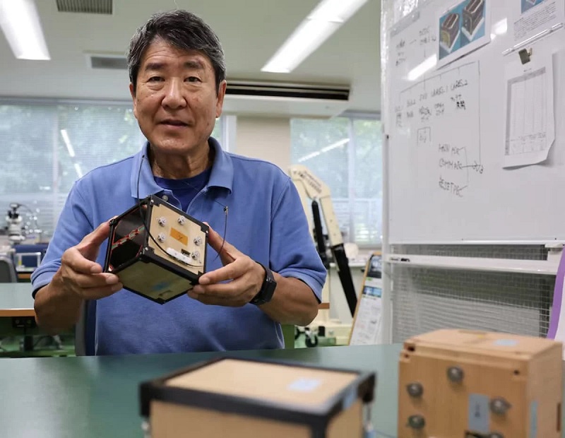 Los japoneses han enviado al espacio un satélite LignoSat de madera-2 Los japoneses han enviado al espacio un satélite LignoSat de madera-2