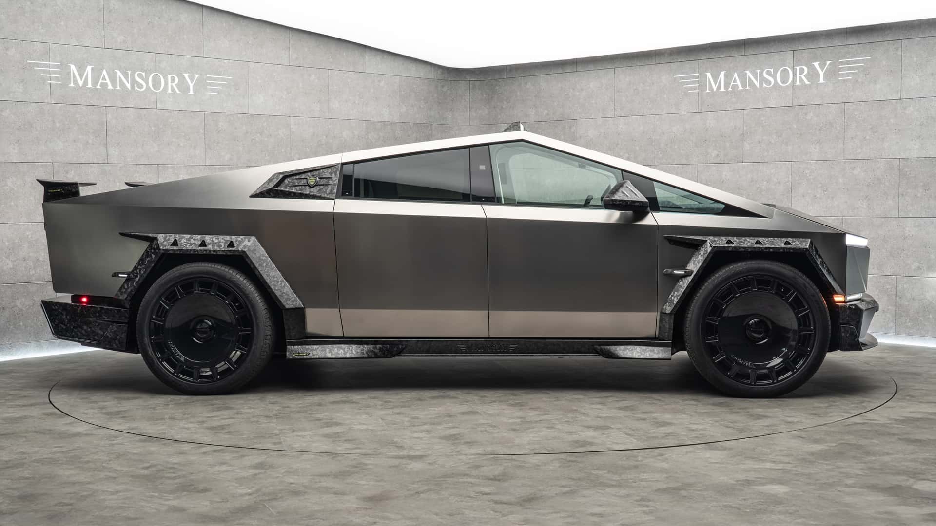 Mansory Alargamiento Tesla Cybertruck Vista frontal Mansory Alargamiento Tesla Cybertruck Vista frontal