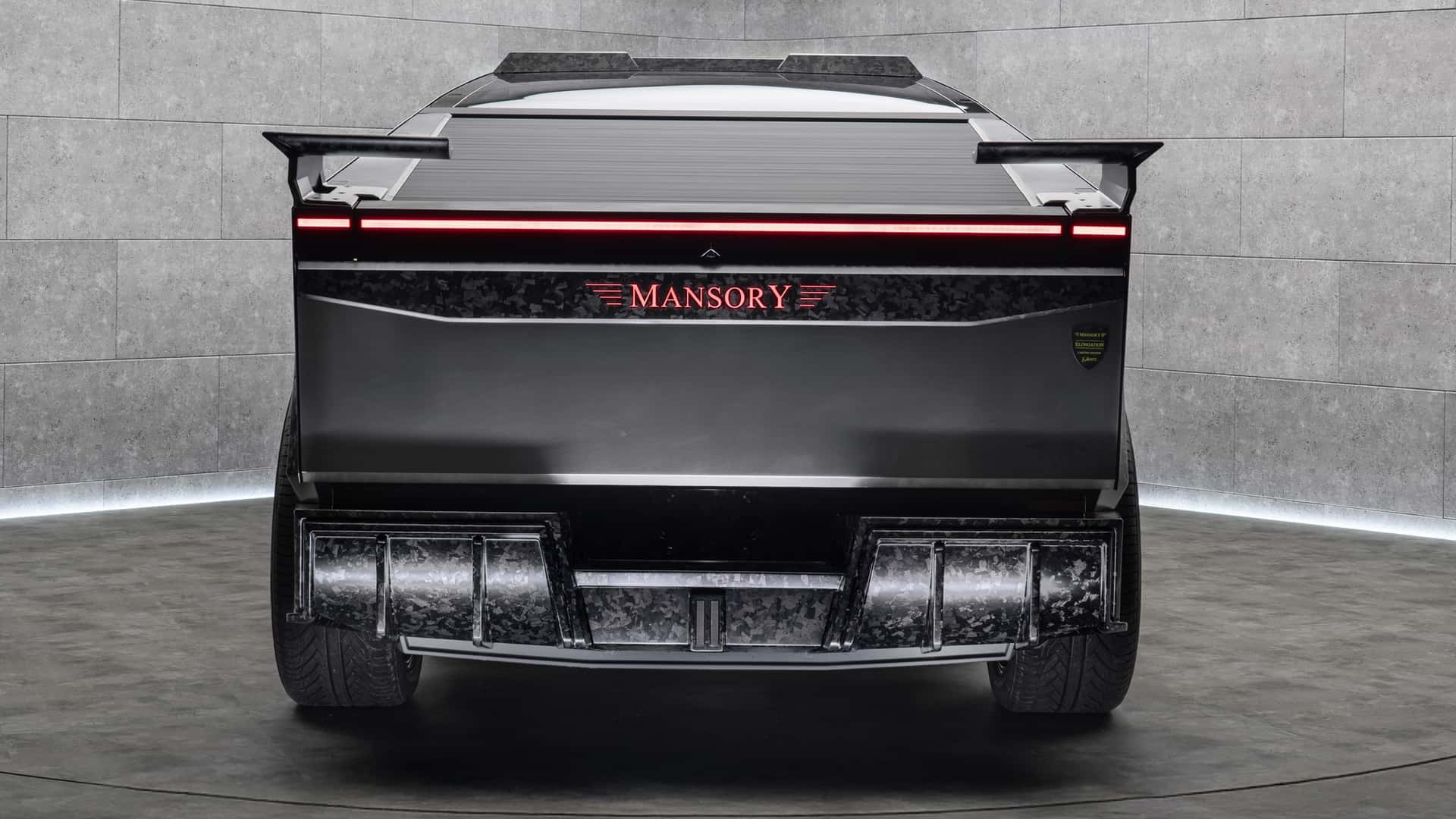 Mansory Alargamiento Tesla Cybertruck Primer plano Mansory Alargamiento Tesla Cybertruck Primer plano