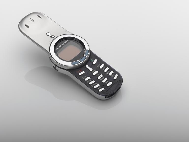 Dueño del museo de teléfonos móviles y creador de la exhibición