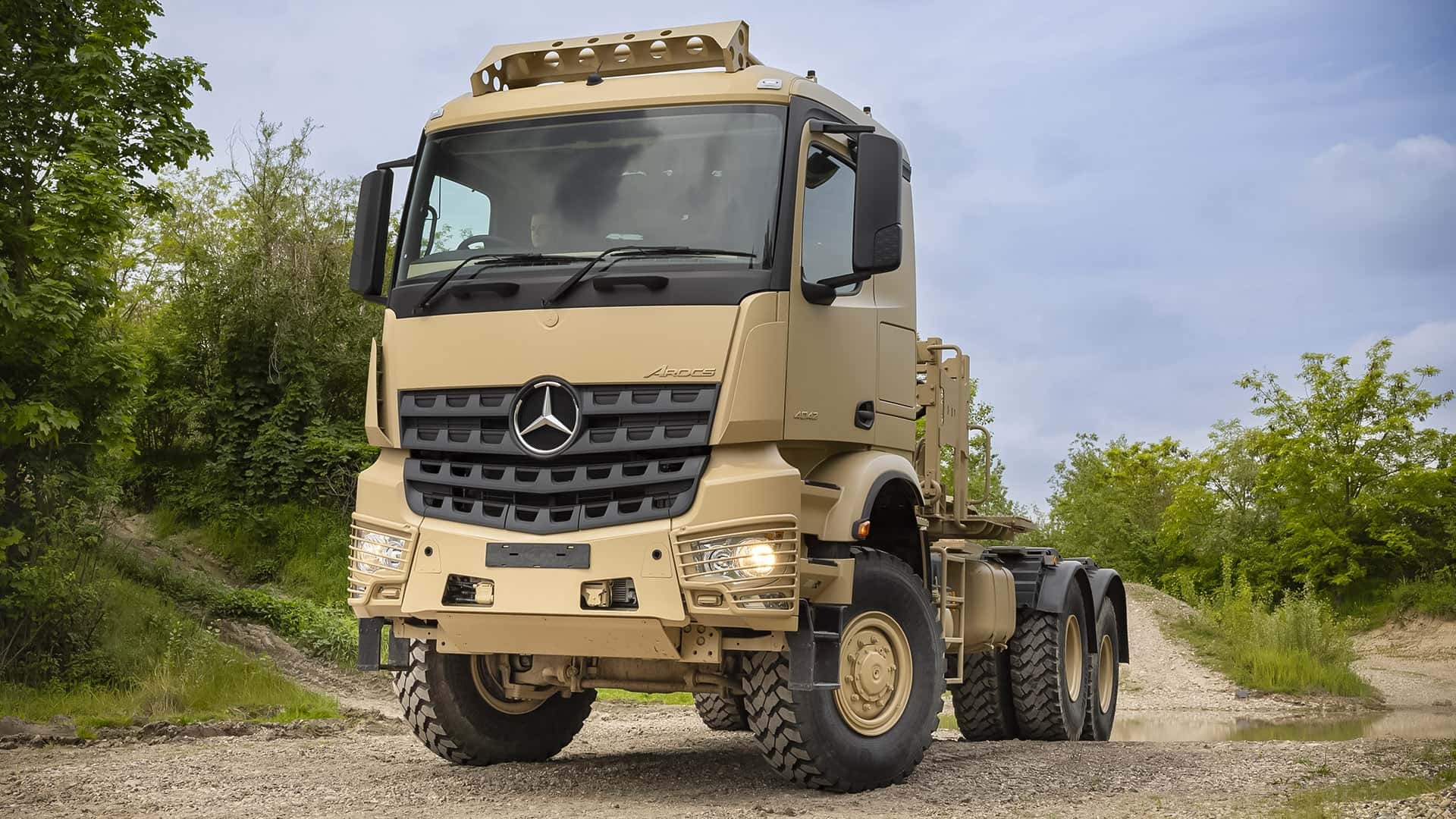 Mercedes-Benz Arocs 4042 AS 6x6, camión militar