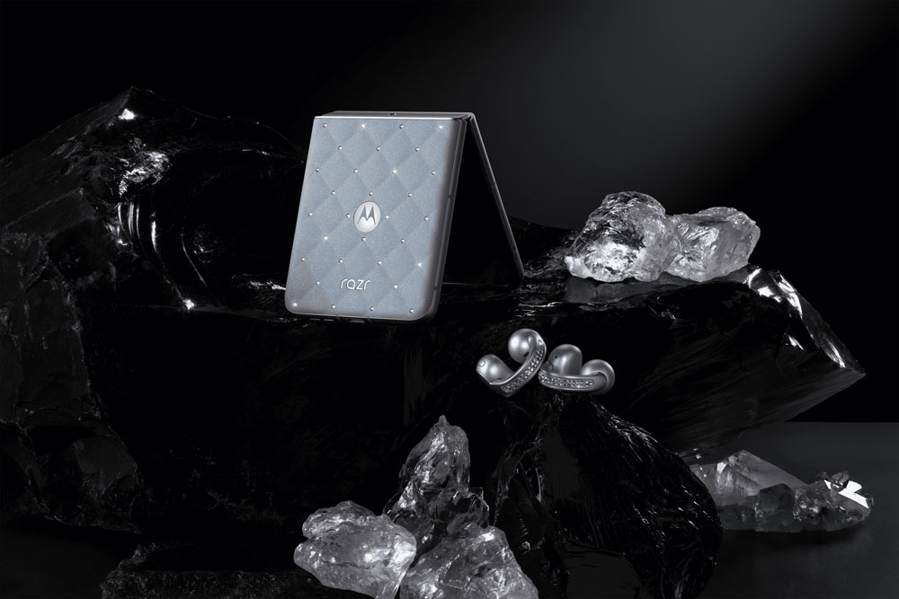 Motorola razr con cristales de Swarovski Motorola razr con cristales de Swarovski